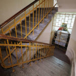 Konopacka 18 – Kapliczka na klatce schodowej